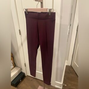 Like New! Ann Taylor Women's Burgundy Maroon 25” Leggings Size Small